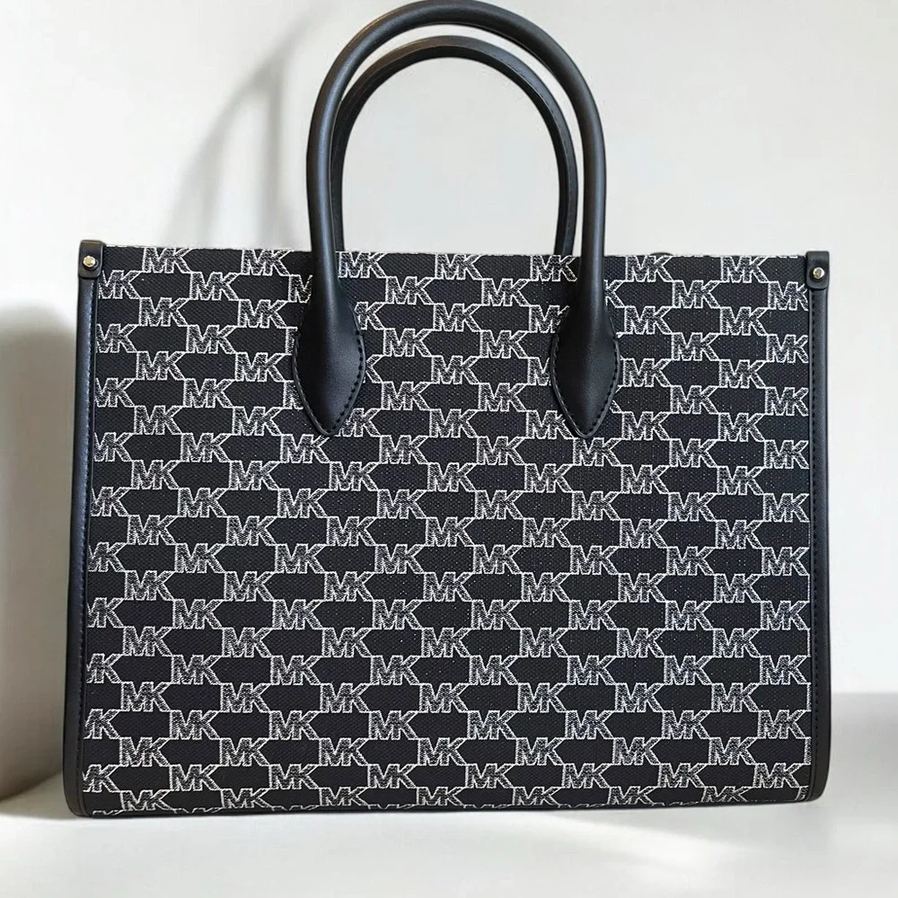 NWT Michael Kors Tote - Picture 4 of 9